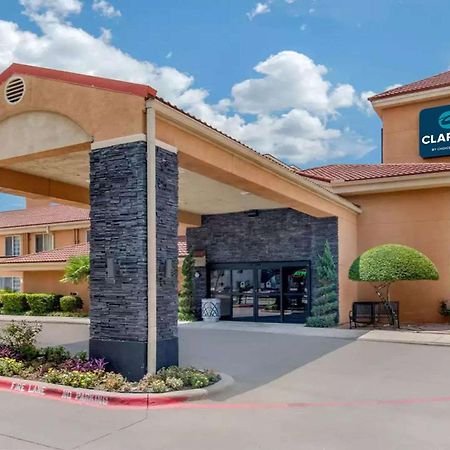 Clarion Inn & Suites Dfw North Irving Ngoại thất bức ảnh