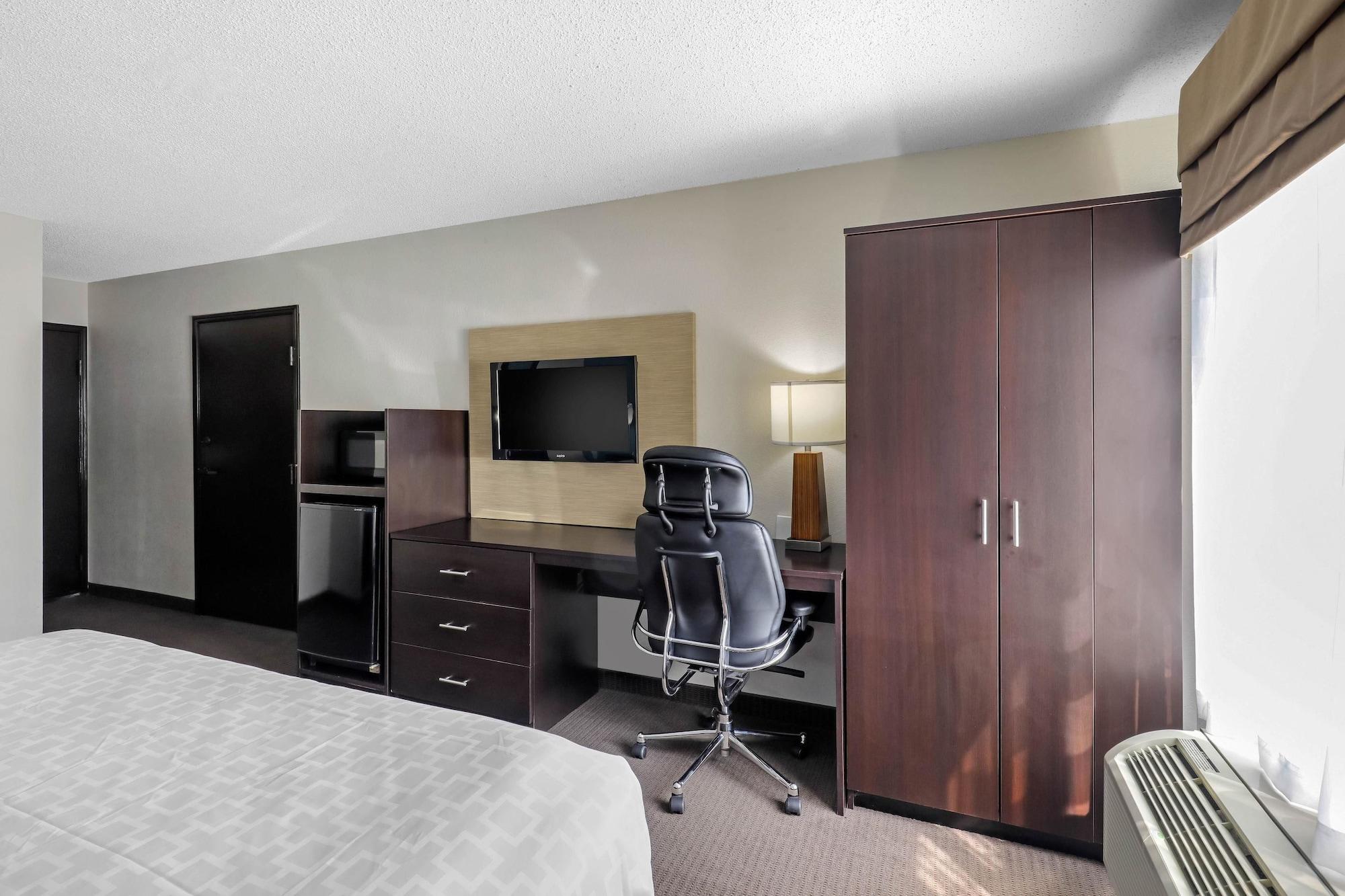 Clarion Inn & Suites Dfw North Irving Ngoại thất bức ảnh