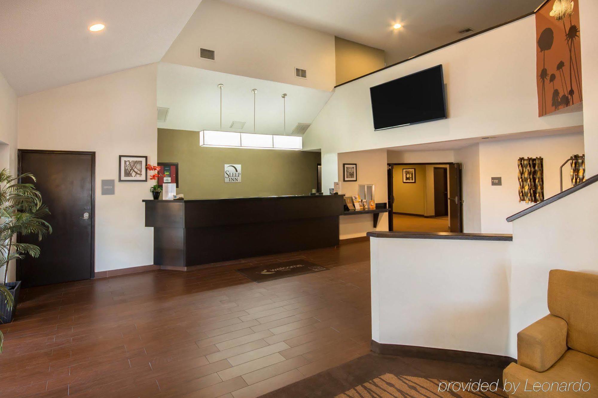 Clarion Inn & Suites Dfw North Irving Ngoại thất bức ảnh