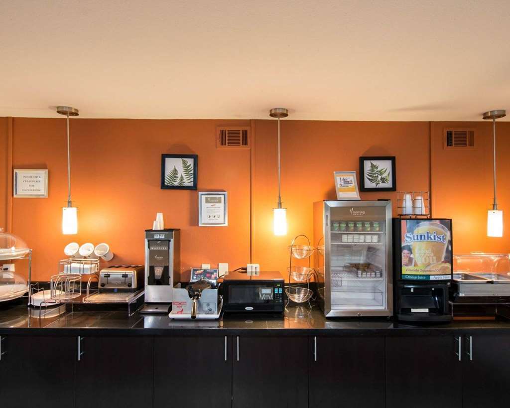 Clarion Inn & Suites Dfw North Irving Ngoại thất bức ảnh