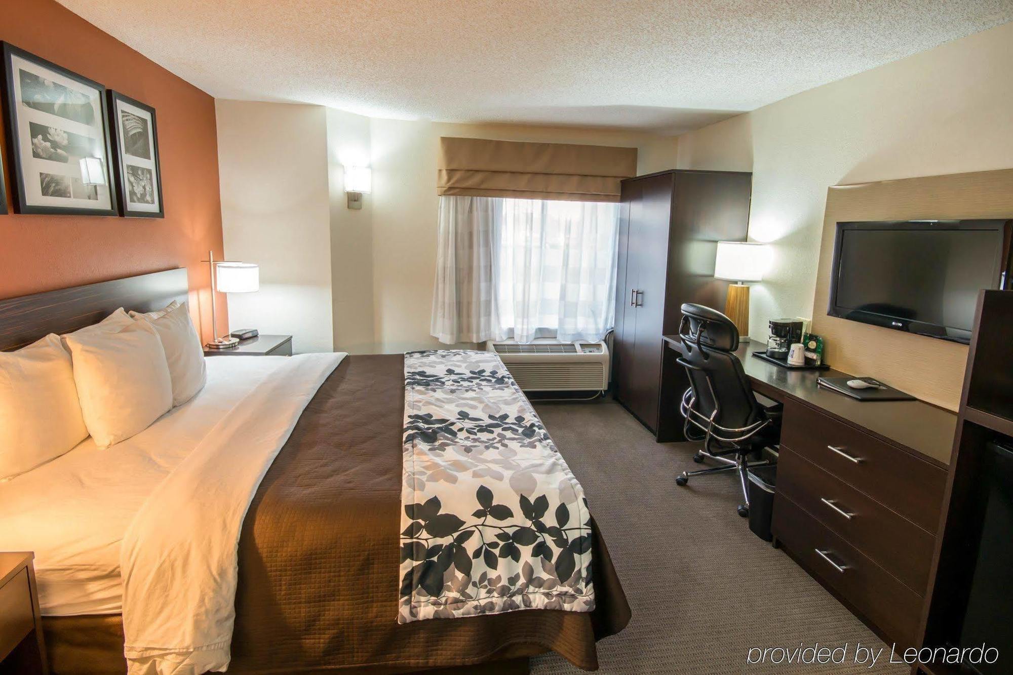 Clarion Inn & Suites Dfw North Irving Ngoại thất bức ảnh