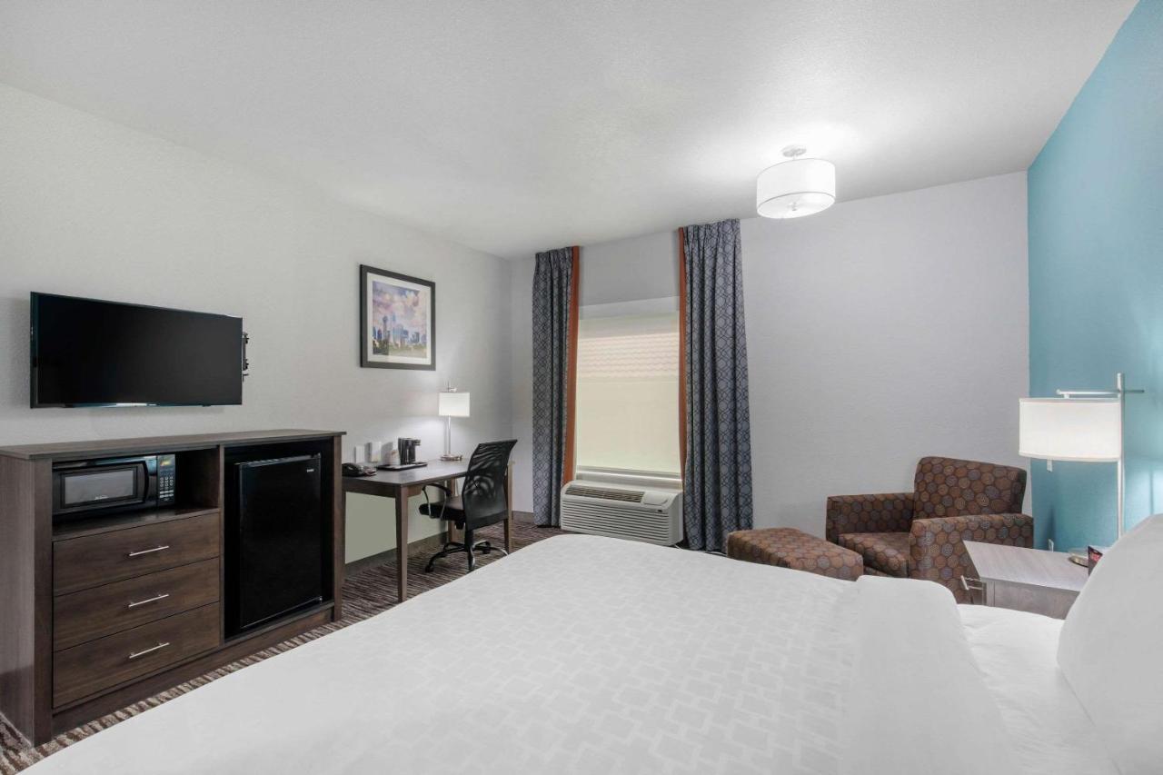 Clarion Inn & Suites Dfw North Irving Ngoại thất bức ảnh