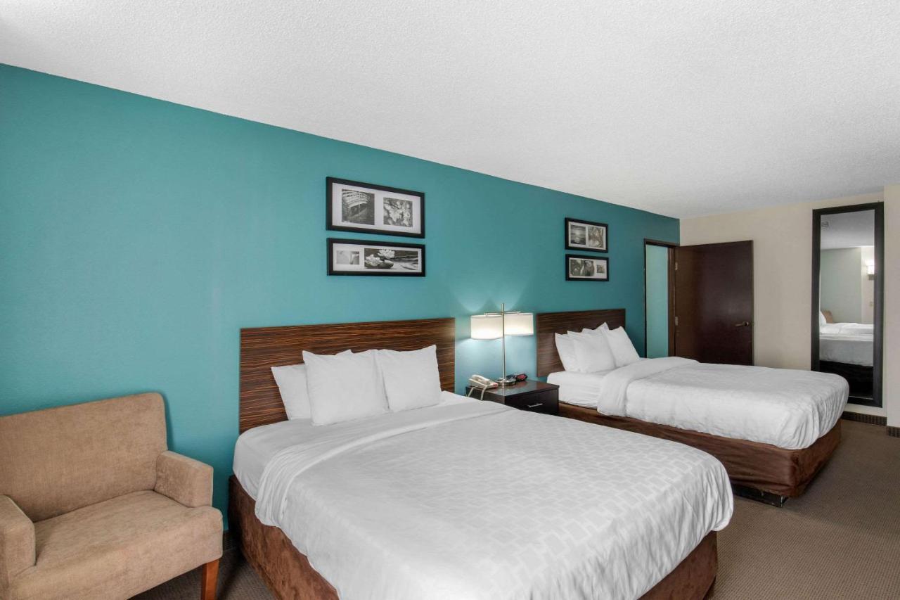 Clarion Inn & Suites Dfw North Irving Ngoại thất bức ảnh